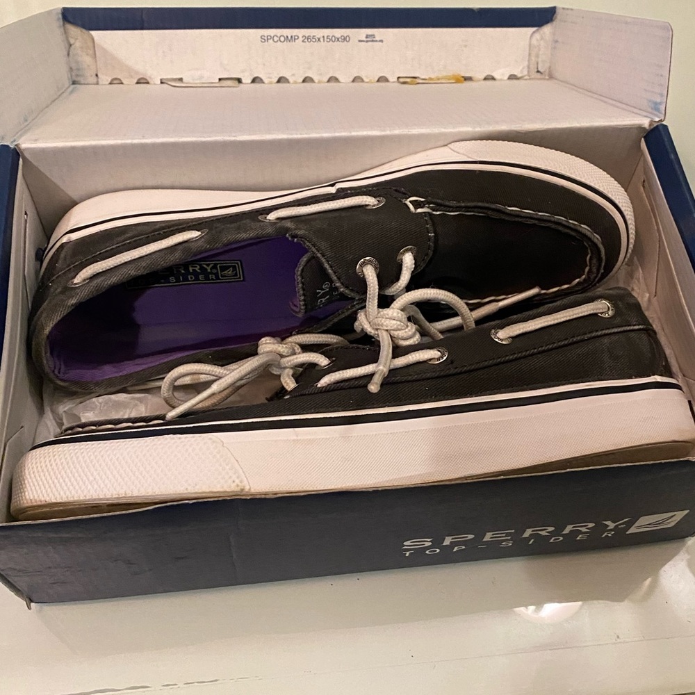 Sperry Deck Shoes-Like NEW - Picture 2 of 4